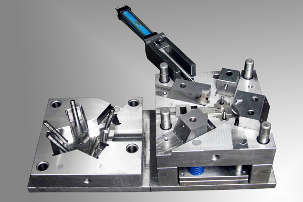 28圈加拿大铝业：优质模具离不开环保的高耐磨7075-t651铝板