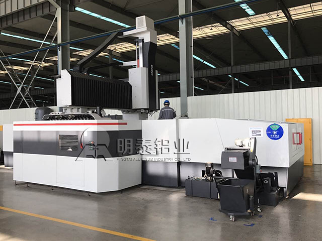 郑州交通新材料设备先进，拿下7956万元合同单